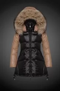 2020 秋冬 撥水加工の施された MONCLER モンクレール レディース ダウンジャケット 8801