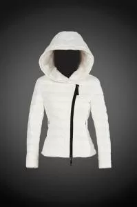 2020 秋冬 MONCLER モンクレール 防寒具としての機能もバッチリ レディース ダウンジャケット8830