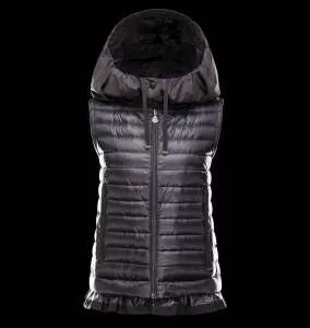 2020秋冬 MONCLER モンクレール 完売品 ダウンジャケット