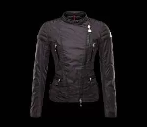 2020秋冬 SALE開催 MONCLER モンクレールダウンジャケット