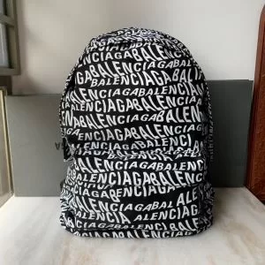 リュック とにかく完璧ブランド新作 バレンシアガ秋服コーデ2020年版 BALENCIAGA 大胆なチェックの人気トレンド