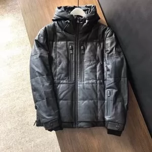 最安値2020 オススメ新作商品 海外限定評価いい ダウンジャケット MONCLER モンクレール