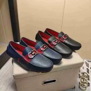 2020秋冬トレンド押さえておきたい サルヴァトーレフェラガモ FERRAGAMO ローファー おしゃれに秋を迎えるために
