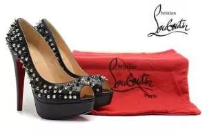 大人のおしゃれに 2020 Christian Louboutin クリスチャンルブタンパンプス