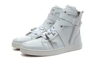 入手困難 2020春夏 Christian Louboutinクリスチャンルブタン スニーカー 靴