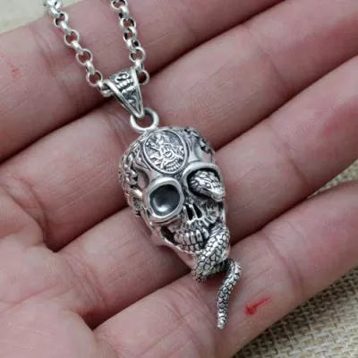 お洒落な存在感 2020 クロムハーツ CHROME HEARTS シルバー925 ペンダントトップ スカル