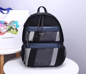 プラダ ファッションに合わせ PRADA 限定アイテム特集 リュック お値段もお求めやすい