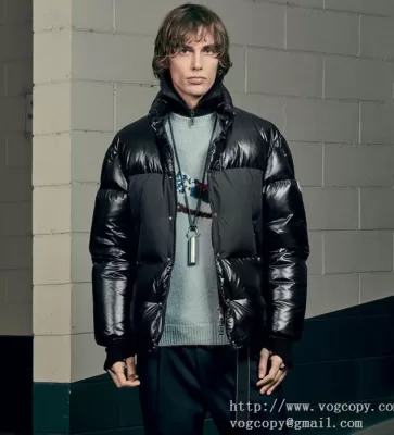めちゃくちゃお得 2020秋冬 MONCLER モンクレール ダウンジャケット厳しい寒さに耐える