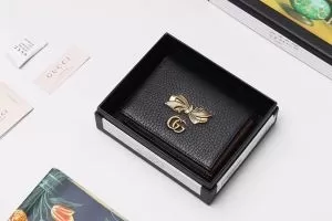 2色可選 財布 2020に人気もまだまだ継続しています 色にも流行り グッチ GUCCI