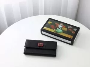 グッチ GUCCI 財布 2色可選 大人っぽい雰囲気 2020年春夏の流行アイテム