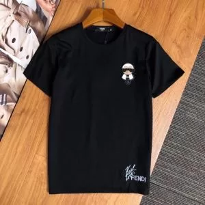 2020春新作 半袖Tシャツ 2色可選 ファッショニスタを中心に新品が非常に人気 フェンディ FENDI