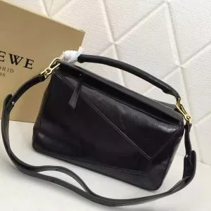 シーズン 秋冬超人気の最新作 LOEWE ロエベ ショルダーバッグ 多色可選