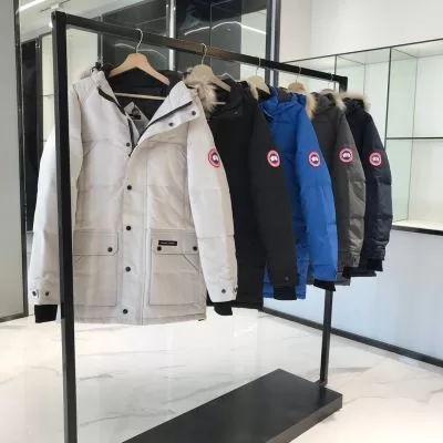 2020SS CANADA GOOSE カナダグース メンズ ダウンジャケット 防寒具としての機能もバッチリ プレゼントに