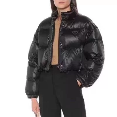 PRADA プラダ 綿服/ダウンジャケット 一味違うケーブル編みが魅力満点