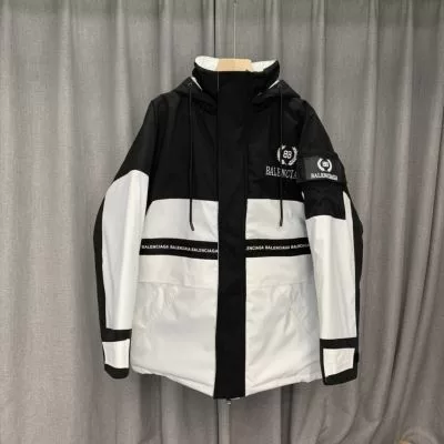BALENCIAGA バレンシアガ 綿服/ダウンジャケット 入手困難 美品！