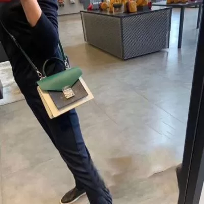 エムシーエム MCM ★安心★追跡付 手持ち&ショルダー掛け 人気新商品 6246