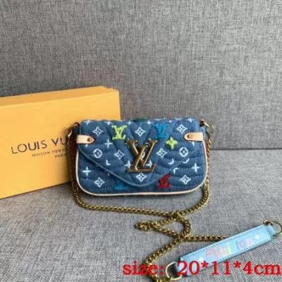 ルイヴィトン LOUIS VUITTON ★安心★追跡付 肩掛けバッグ / ワンショルダーバッグ 最新商品即完売 存在感◎