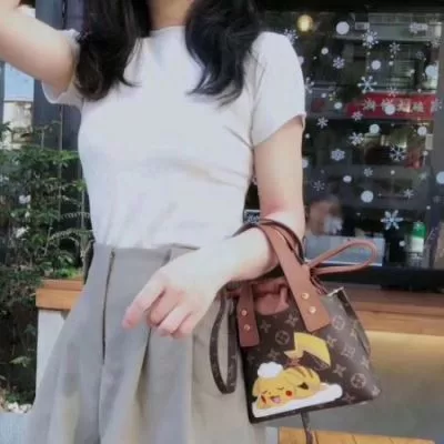 ルイヴィトン LOUIS VUITTON ★安心★追跡付 手持ち&ショルダー掛け 最新商品即完売 先行入手