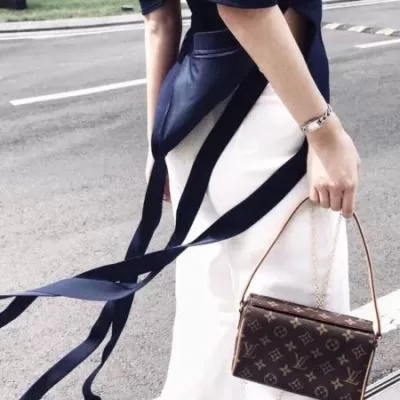 ルイヴィトン LOUIS VUITTON ★安心★追跡付 手持ち&ショルダー掛け 最新商品即完売 M51900