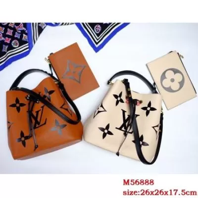ルイヴィトン LOUIS VUITTON ★安心★追跡付 手持ち&ショルダー掛け 最新商品即完売 M56888