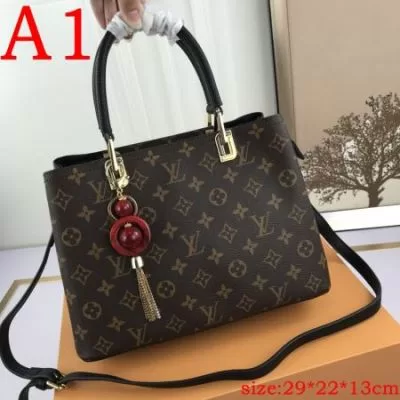 ルイヴィトン LOUIS VUITTON ★安心★追跡付 手持ち&ショルダー掛け 最新商品即完売 66318