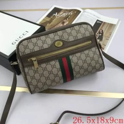 グッチ GUCCI ★安心★追跡付 肩掛けバッグ / ワンショルダーバッグ 今年も人気 セール価格