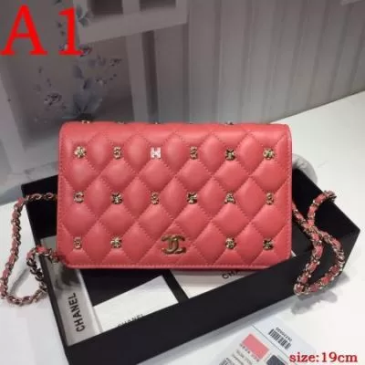 シャネル CHANEL ★安心★追跡付 肩掛けバッグ / ワンショルダーバッグ 今年も人気 激レア 入手困難