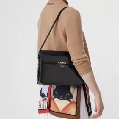 バーバリー BURBERRY ★安心★追跡付 手持ち&ショルダー掛け 今年も人気 先行入手