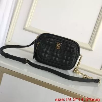 バーバリー BURBERRY ★安心★追跡付 肩掛けバッグ / ワンショルダーバッグ 今年も人気 人気話題