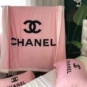ブランケット 夏の王道　適度な上品さ シャネル CHANEL 2020春夏も引き続き人気セール 使い込む程に肌に馴染む