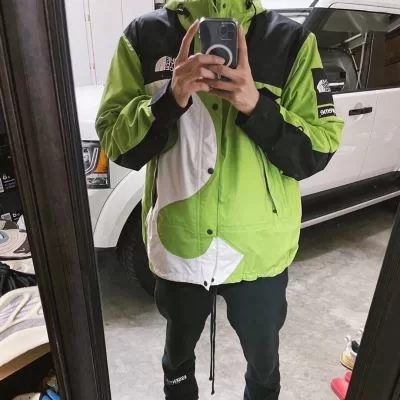 シュプリーム Supreme トレーナー/パーカー/ジャケット、上着 Week S Logo Jacket