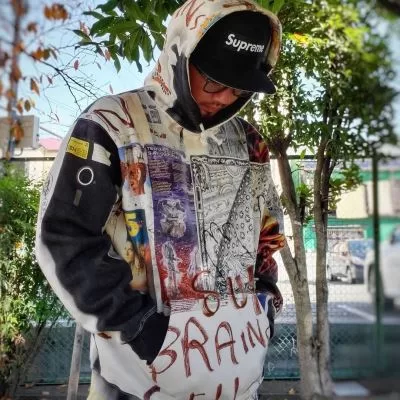 シュプリーム Supreme トレーナー/パーカー/ジャケット、上着 LSD Spells Hooded Sweatshirt