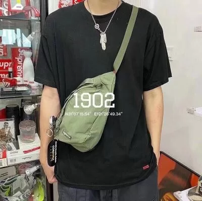 シュプリーム Supreme 斜め掛けバッグ Sling Bag