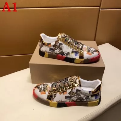 カジュアルシューズ/スニーカー ヴェルサーチ VERSACE 今年も人気 人気新商品