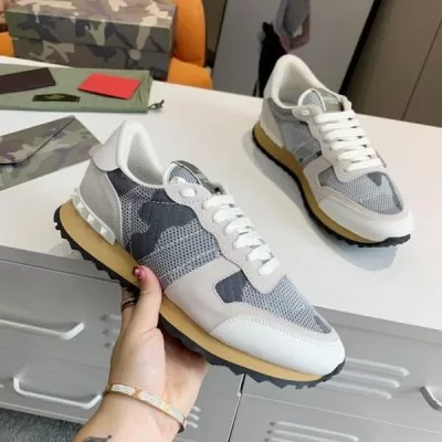 カジュアルシューズ/スニーカー ヴァレンティノ VALENTINO 人気 ランキング 新作売切れ続出