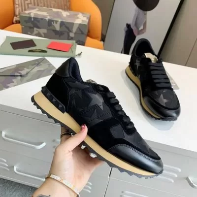 カジュアルシューズ/スニーカー ヴァレンティノ VALENTINO 今年も人気 大注目国内完売数量限定