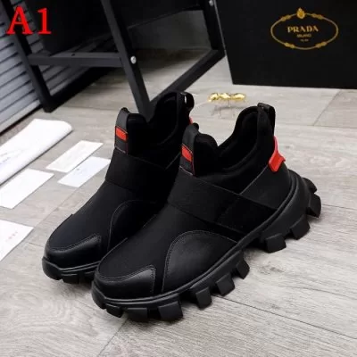 カジュアルシューズ/スニーカー プラダ PRADA スニーカー 新作売切れ続出 足下注目してくれる