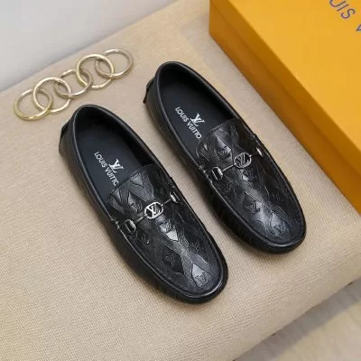 カジュアルシューズ/スニーカー ルイヴィトン LOUIS VUITTONスニーカー/カジュアルシューズ 人気 ランキング 今年も人気