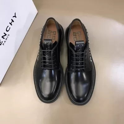 カジュアルシューズ/スニーカー ジバンシィ GIVENCHY 今年も人気 最安に挑戦