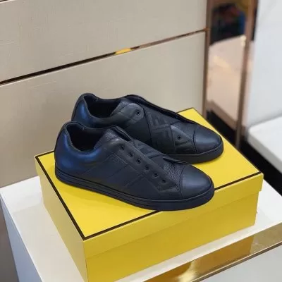 カジュアルシューズ/スニーカー フェンデイ FENDI 人気 ランキング 人気確定