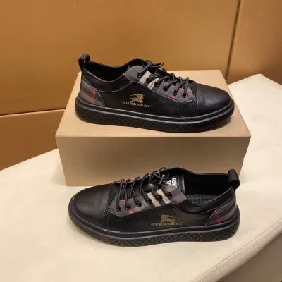 カジュアルシューズ/スニーカー バーバリー BURBERRY 今年も人気 限定品 人気No.1