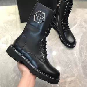 秋冬もちろん主役級 フィリッププレイン 大人かわいい秋冬コーデを楽しみ PHILIPP PLEIN 2020秋のファッショントレンドはこれ レザーブーツ
