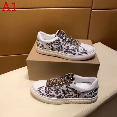 カジュアルシューズ/スニーカー アルマーニ ARMANI 今年も人気 最新商品即完売必至