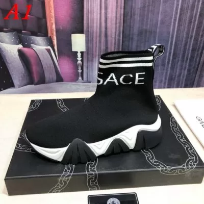 VERSACE ヴェルサーチ スニーカー 人気確定 AV