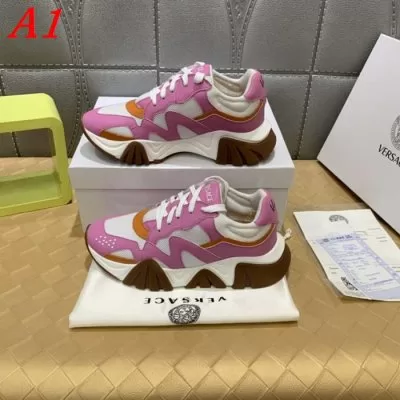 VERSACE ヴェルサーチ スニーカー オンライン限定商品 ABAH