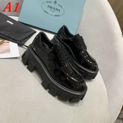 PRADA プラダ スニーカー 魅力的 AX