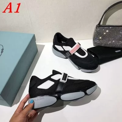 PRADA プラダ スニーカー 完売必須 AW