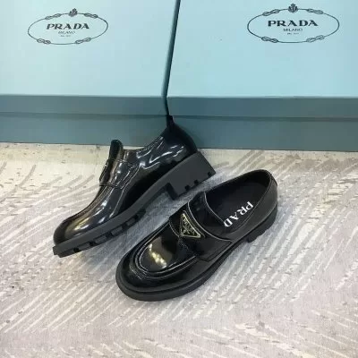 PRADA プラダ スニーカー 人気話題 ABAG