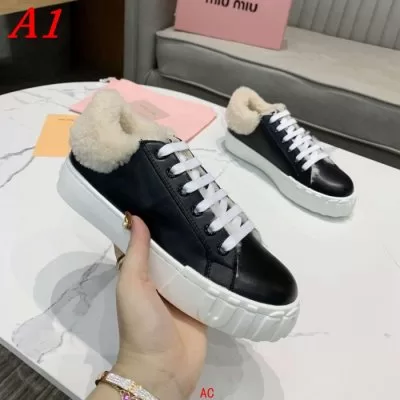 MIU MIU ミュウミュウ スニーカー 完売必須 AX