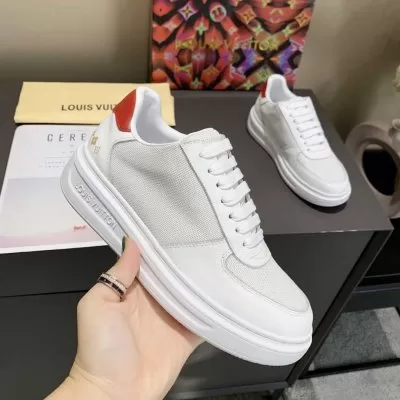 LOUIS VUITTON ルイヴィトン スニーカー 期間限定価格 AU